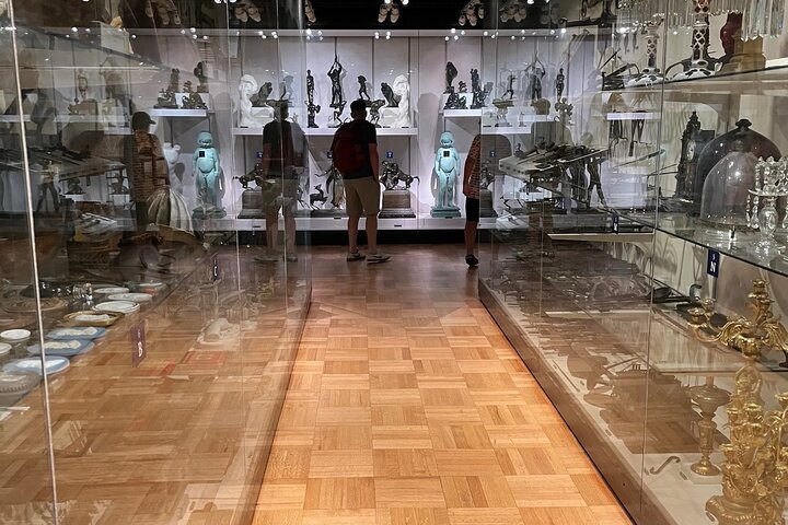 Ghost Stories: A Mysterious, Macabre Tour in the Metropolitan Museum - Photo 1 of 7